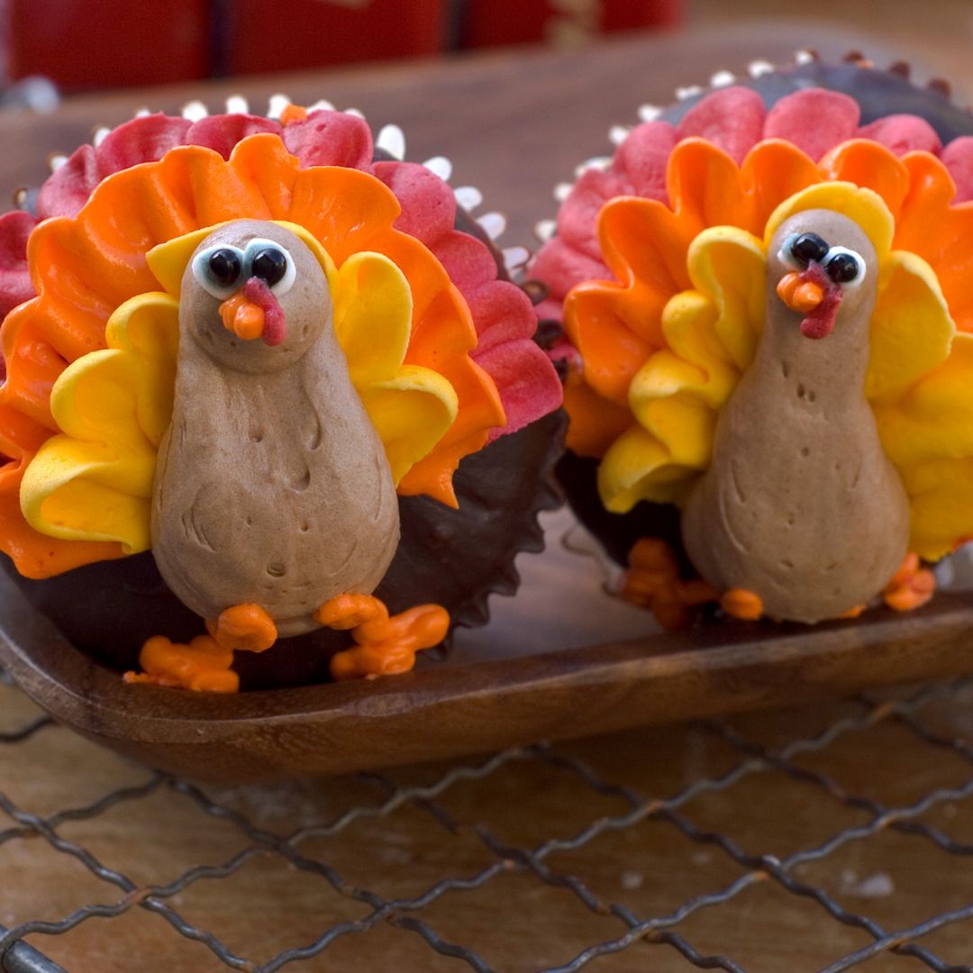 Mon, Nov 20: Kids In The Kitchen (Ages 11-14): Thanksgiving Cupcakes